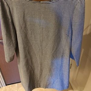 Leith - size small - houndstooth black and white dress. Just above the knee